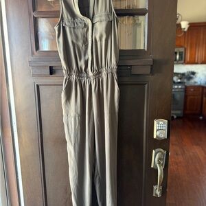 Dynamite Green Sleeveless Jumpsuit